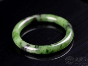 正确认识碧玉中的黑点