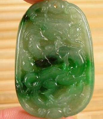 网购翡翠哪家好?在网上翡翠店网购翡翠手镯是否靠谱