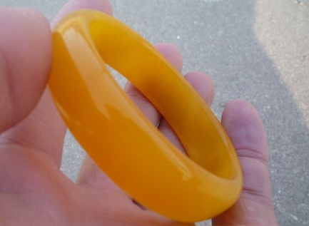 天蝎座的幸运宝石黄玉对人体的功效与作用