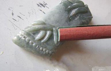 图解玉石抛光步骤--玉石抛光过程图解方法