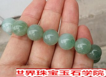 油青种翡翠好不好?油青种翡翠价格