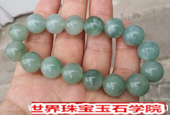 油青种翡翠好不好?油青种翡翠价格