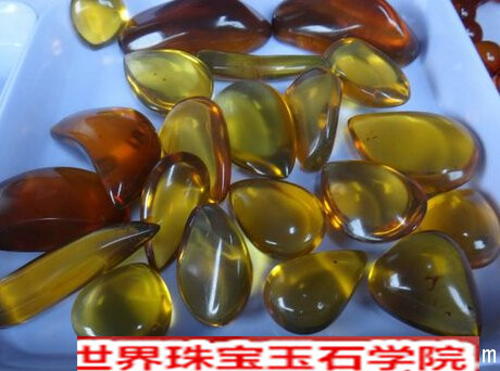 去瑞丽翡翠批发市场买翡翠看翡翠攻略(二)