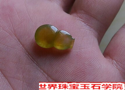 缅甸天然翡翠花件价格_天然a货翡翠吊坠价格多少钱?