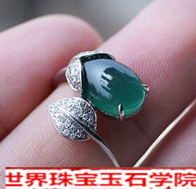 翡翠是什么颜色的?翡翠的颜色有几种
