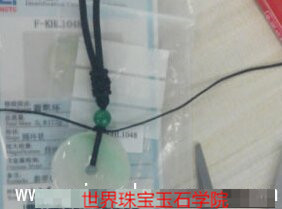女款白玉平安扣吊坠绳结的打法系法图解