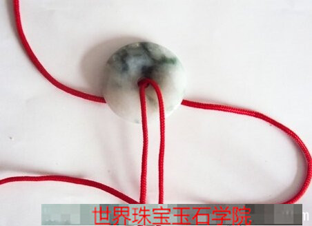 女款白玉平安扣吊坠绳结的打法系法图解