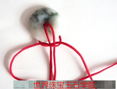 女款白玉平安扣吊坠绳结的打法系法图解