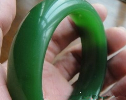 和田碧玉值钱吗?怎么鉴别和田碧玉的方法