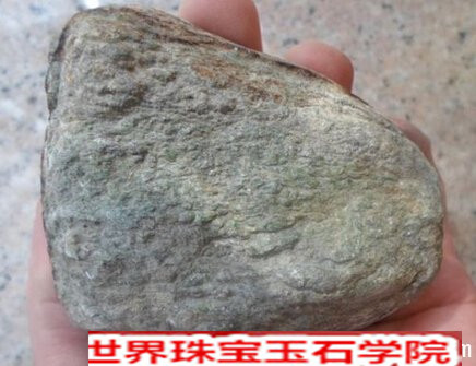 赌石秘诀_学习翡翠赌石技巧必须要知道的赌石秘籍