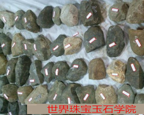 赌石行家真能逢赌必赢夜暴富你敢相信吗?