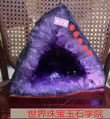 刘晓庆的翡翠珠宝让时间在她身上不留痕迹