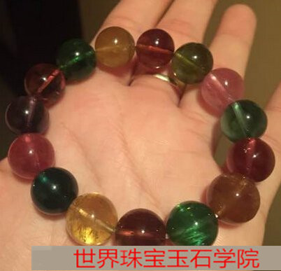 刘晓庆的翡翠珠宝让时间在她身上不留痕迹