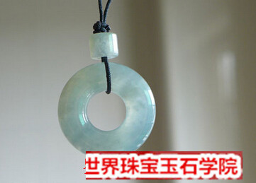 翡翠的种水和色哪个重要?翡翠的种水怎么区别