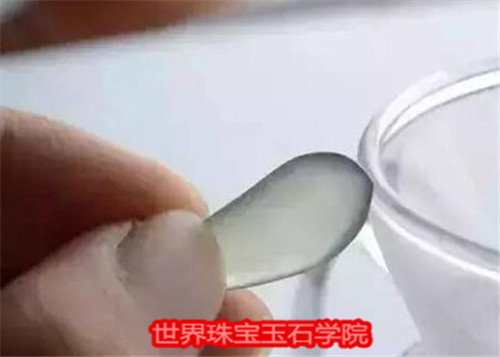 那些年我们被玉石商家忽悠鉴定翡翠的方法