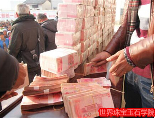 那些价值上千万的玉石翡翠,都是让什么人买去的?