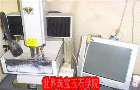 如何判断玉器是机器雕刻还是手工雕刻的方法