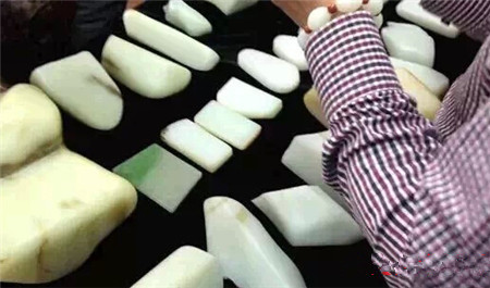 有了这些假玉石图片你下次购买玉石还会上当吗