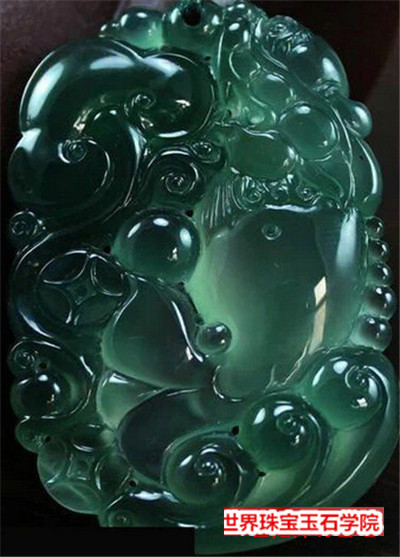 蓝水翡翠、晴水翡翠和绿水翡翠的区别在哪?