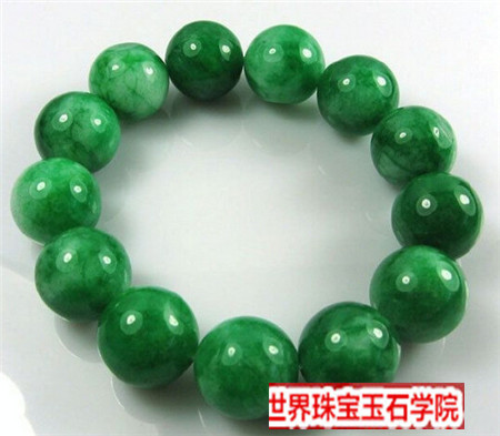 市场上那些类似翡翠的绿色宝石你有买错过吗？