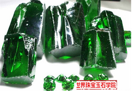 市场上那些类似翡翠的绿色宝石你有买错过吗?