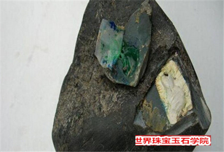 揭秘玉石市场最常见的十大翡翠原石造假方法