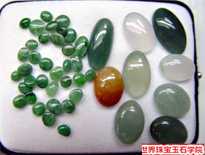 翡翠饰品只有具备这4个条件才算的上是顶级翡翠