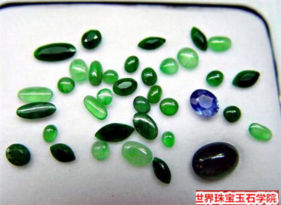 翡翠饰品只有具备这4个条件才算的上是顶级翡翠
