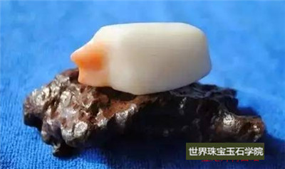 去新疆还能捡到玉石吗?新疆捡玉石的地方揭秘