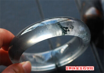 翡翠市场的杀手级假货水沫玉和翡翠的区别