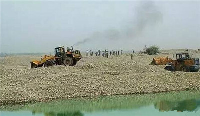 新疆公拍3500亩和田玉籽料矿场对此你怎么看?