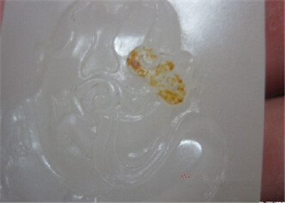 高仿和田玉籽料的制作过程和简单的鉴定方法(一)
