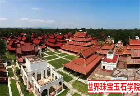 深入缅甸翡翠原石场口一路上真是步步惊心!