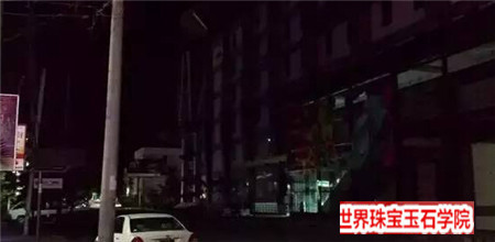 深入缅甸翡翠原石场口一路上真是步步惊心!