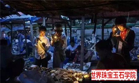 深入缅甸翡翠原石场口一路上真是步步惊心!