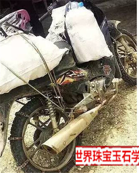 深入缅甸翡翠原石场口一路上真是步步惊心!