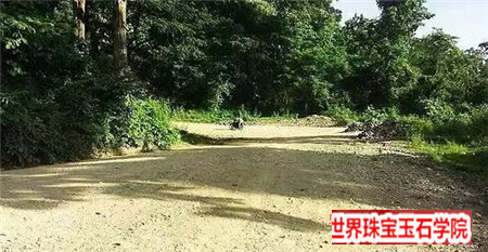 深入缅甸翡翠原石场口一路上真是步步惊心!