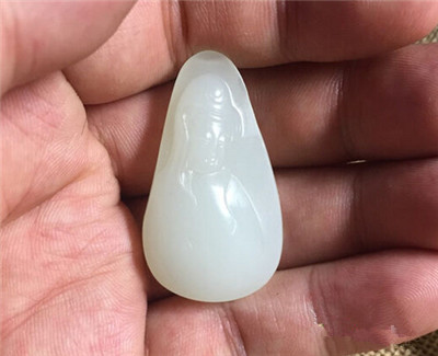玉石的鉴别方法之软玉和硬玉的鉴别方法