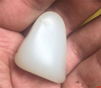 如何区分和田玉和俄罗斯玉的6个简单方法