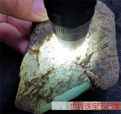赌石翻砂是什么意思?翻砂中的粗沙和细沙之分