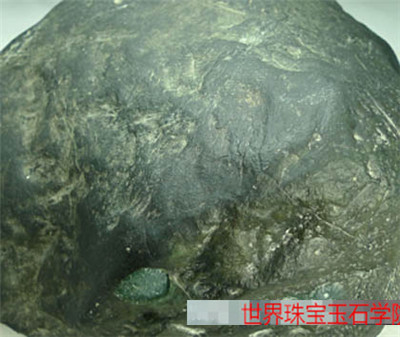 赌石翻砂是什么意思?翻砂中的粗沙和细沙之分