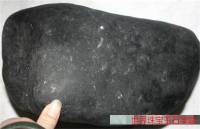 赌石翻砂是什么意思?翻砂中的粗沙和细沙之分