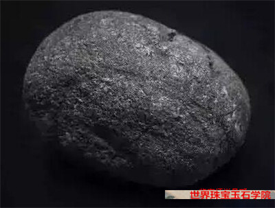 用x光机检测翡翠赌石的种水,你猜结果是什么?