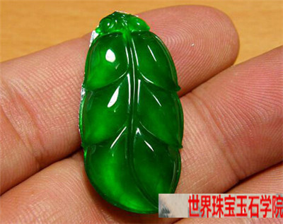 翡翠的绿色分类有哪几种看看翡翠绿色分类图就行