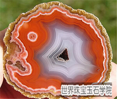 什么是玛瑙?什么是玉髓?区别玛瑙和玉髓的技巧