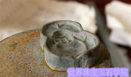 玉雕手工机工区别-玉器机雕和手工雕的区别方法