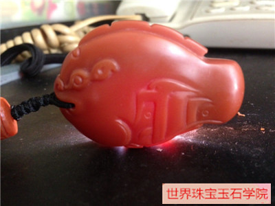 图说南红玛瑙满色和满肉的关系以及区别方法