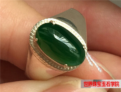 翡翠戒指款式那么多种 你最喜欢的是哪一种款式呢?