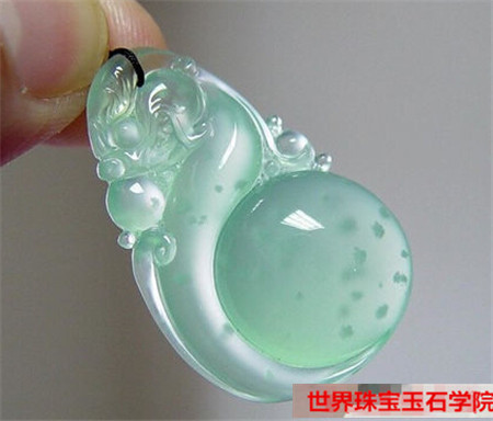 翡翠雪花棉是什么意思?雪花棉翡翠价值解析