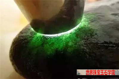 认清这10个翡翠赌石场口的特点才能有机会捡漏